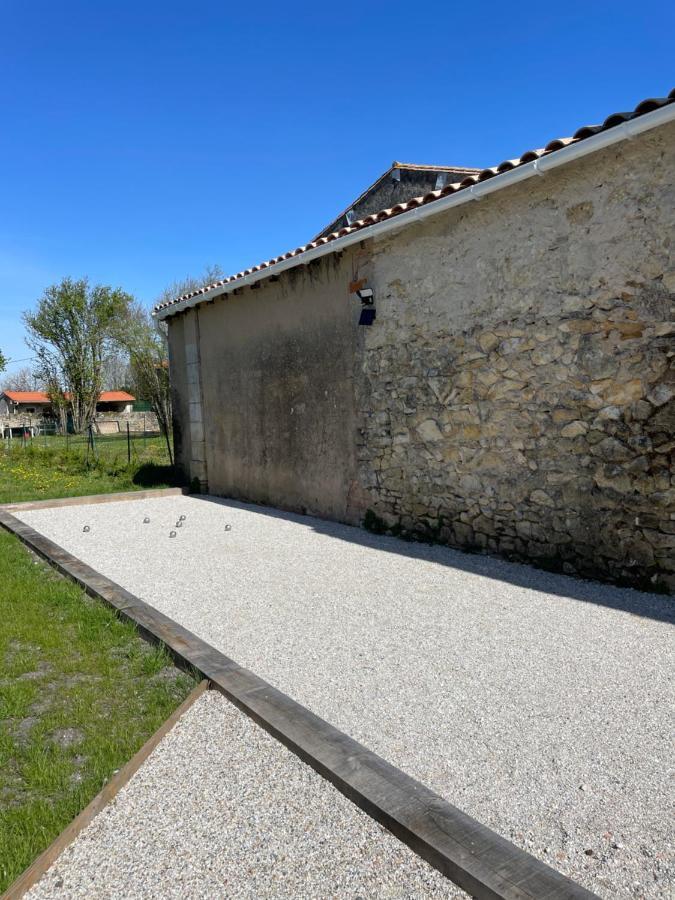 Hotel Le Logis du Médoc Saint-Yzans-de-Médoc Esterno foto